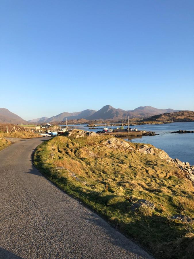 Bruion Connemara Apartamento Cleggan Exterior foto